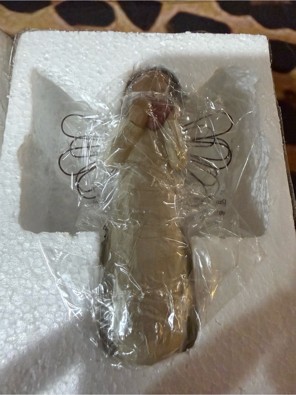 DEMDACO Willow Tree Wood “Angel of the Heart” small Figurine in Cream